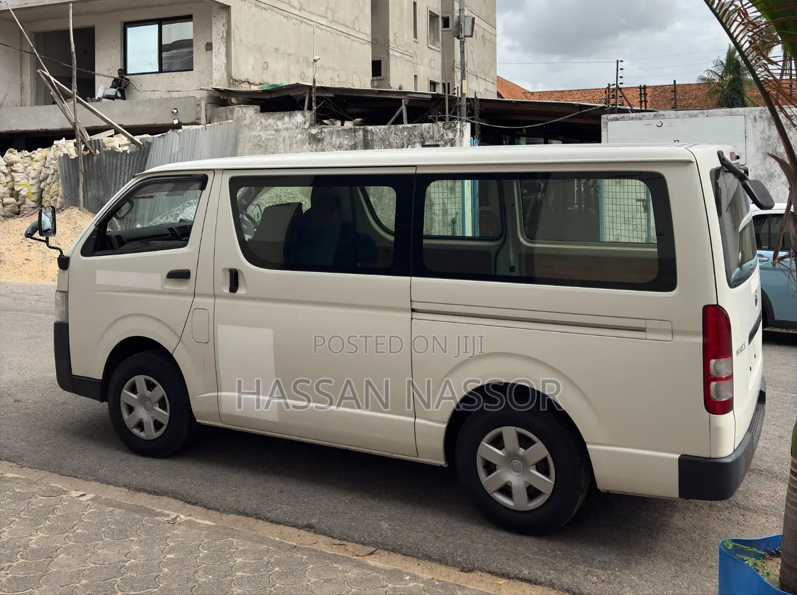 Toyota HiAce 2019 White
