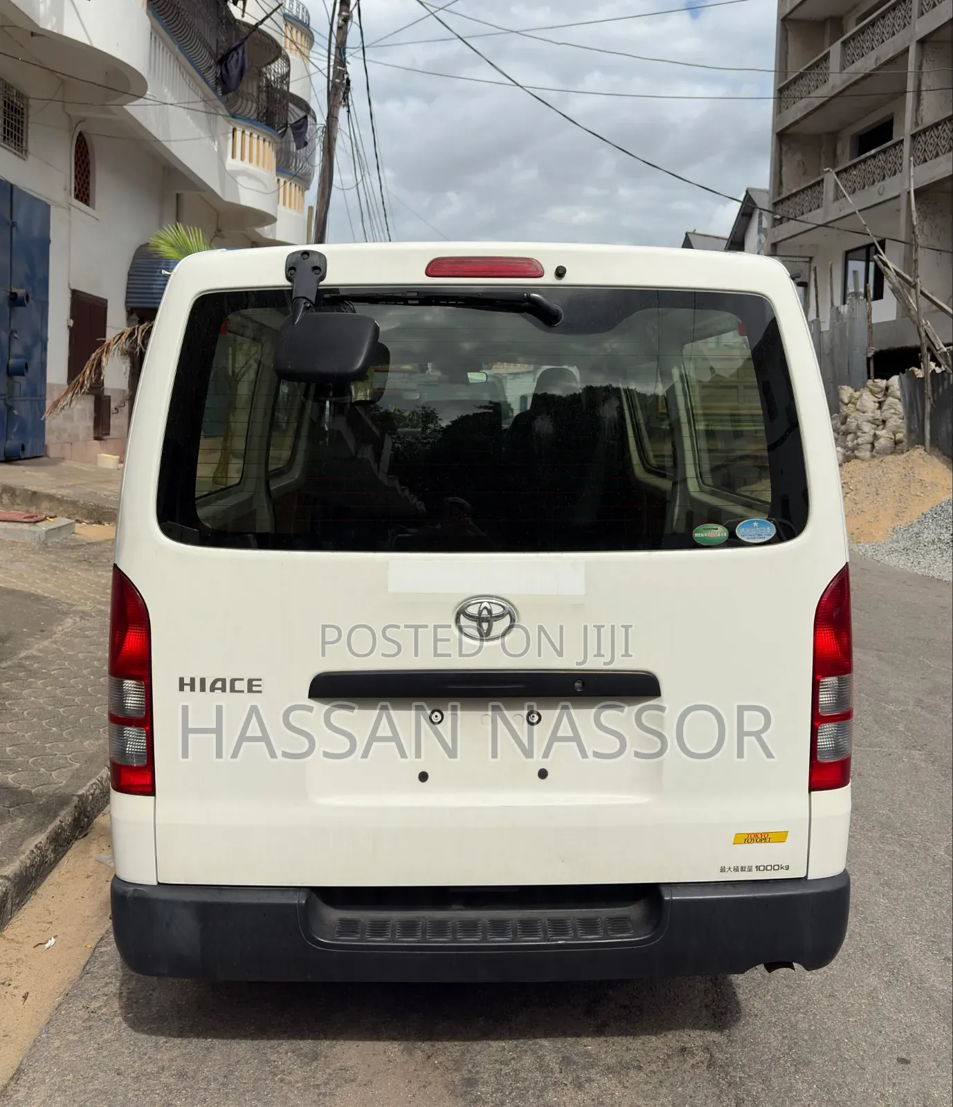 Toyota HiAce 2019 White