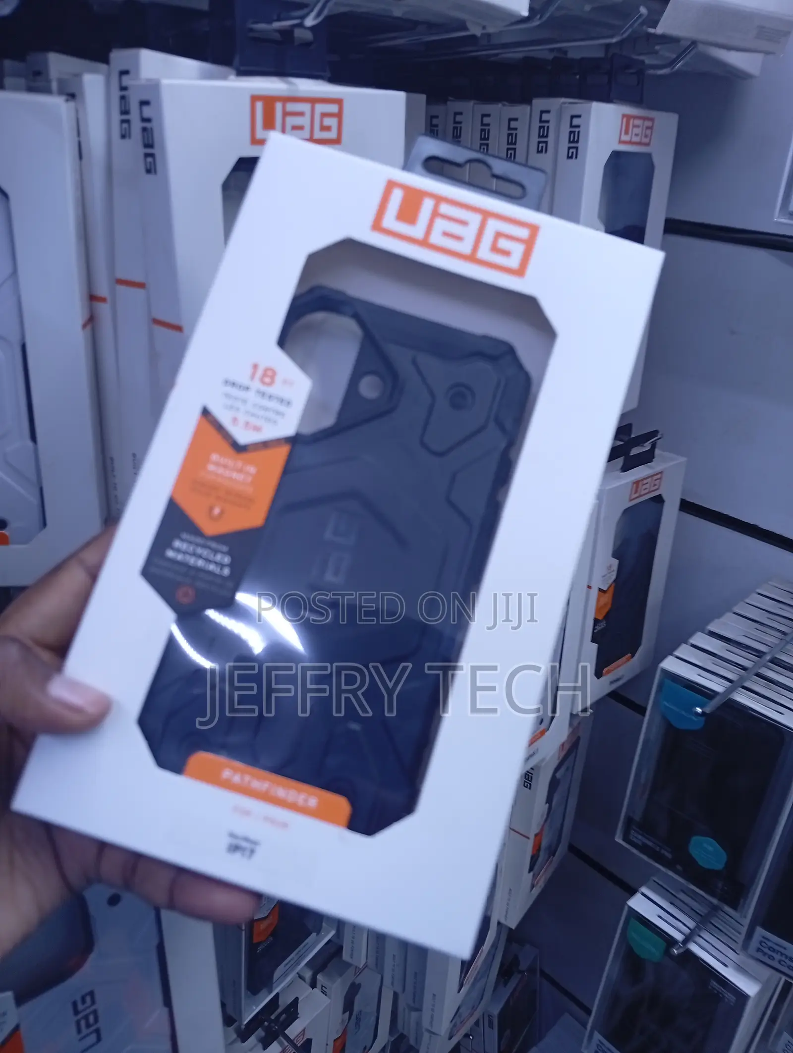 iPhone 17, Tactile Grip Texture Around the Edges Case