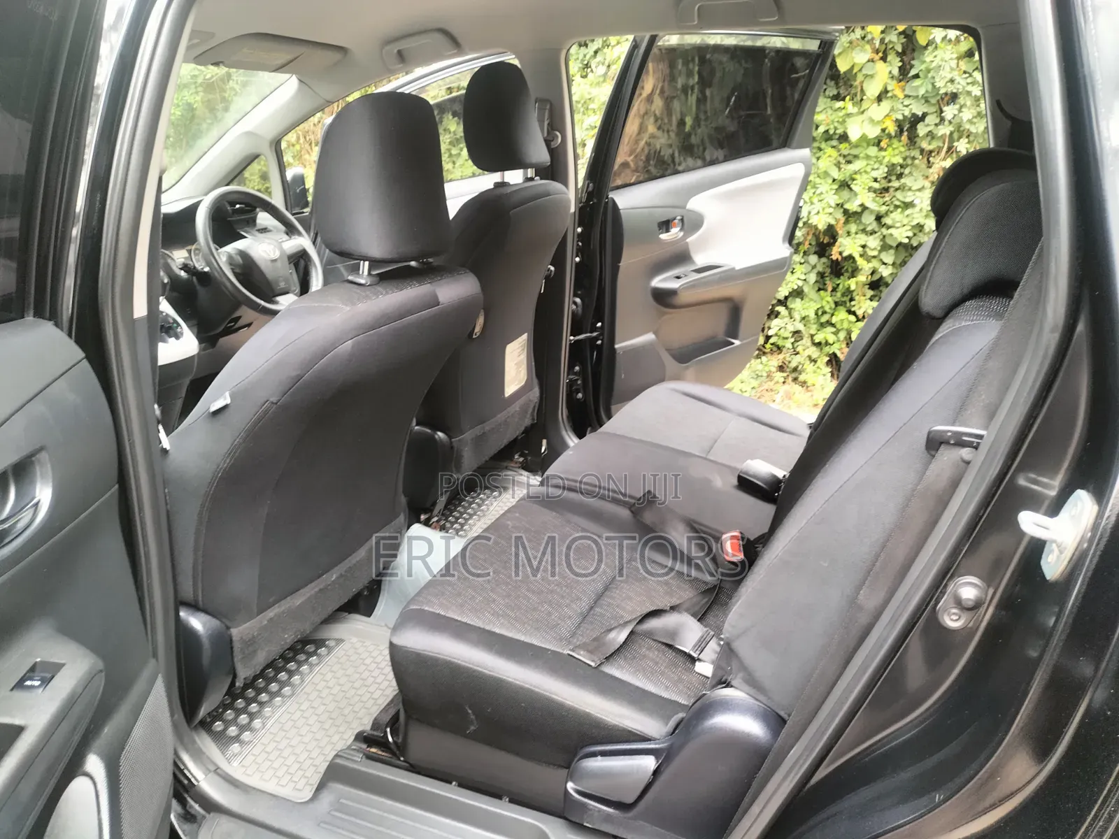 Toyota Wish 2012 Black