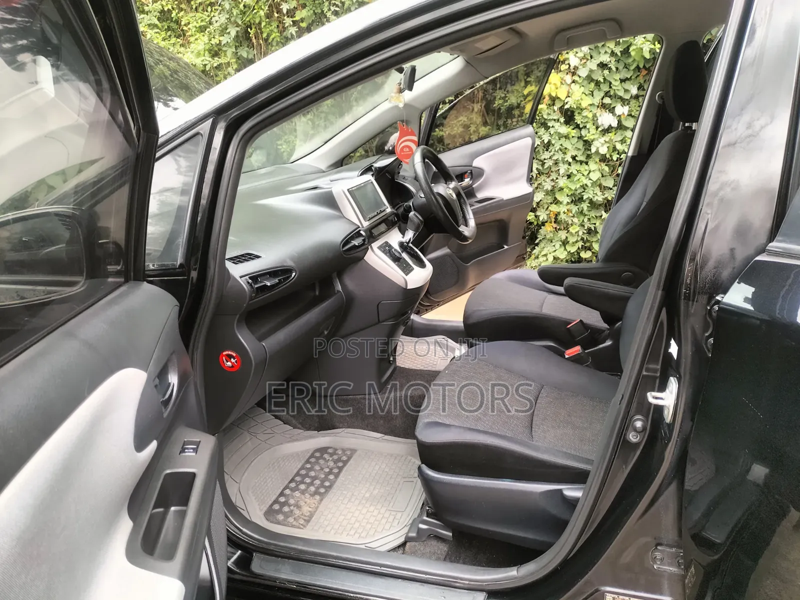 Toyota Wish 2012 Black