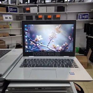 New Laptop HP EliteBook 830 G7 8GB Intel Core i7 SSD 256GB