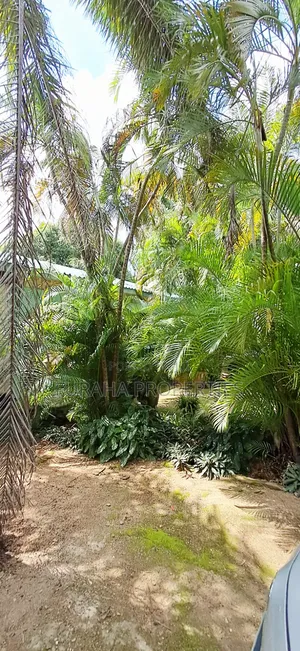 For Sale 2 Acres With a House Mtwapa