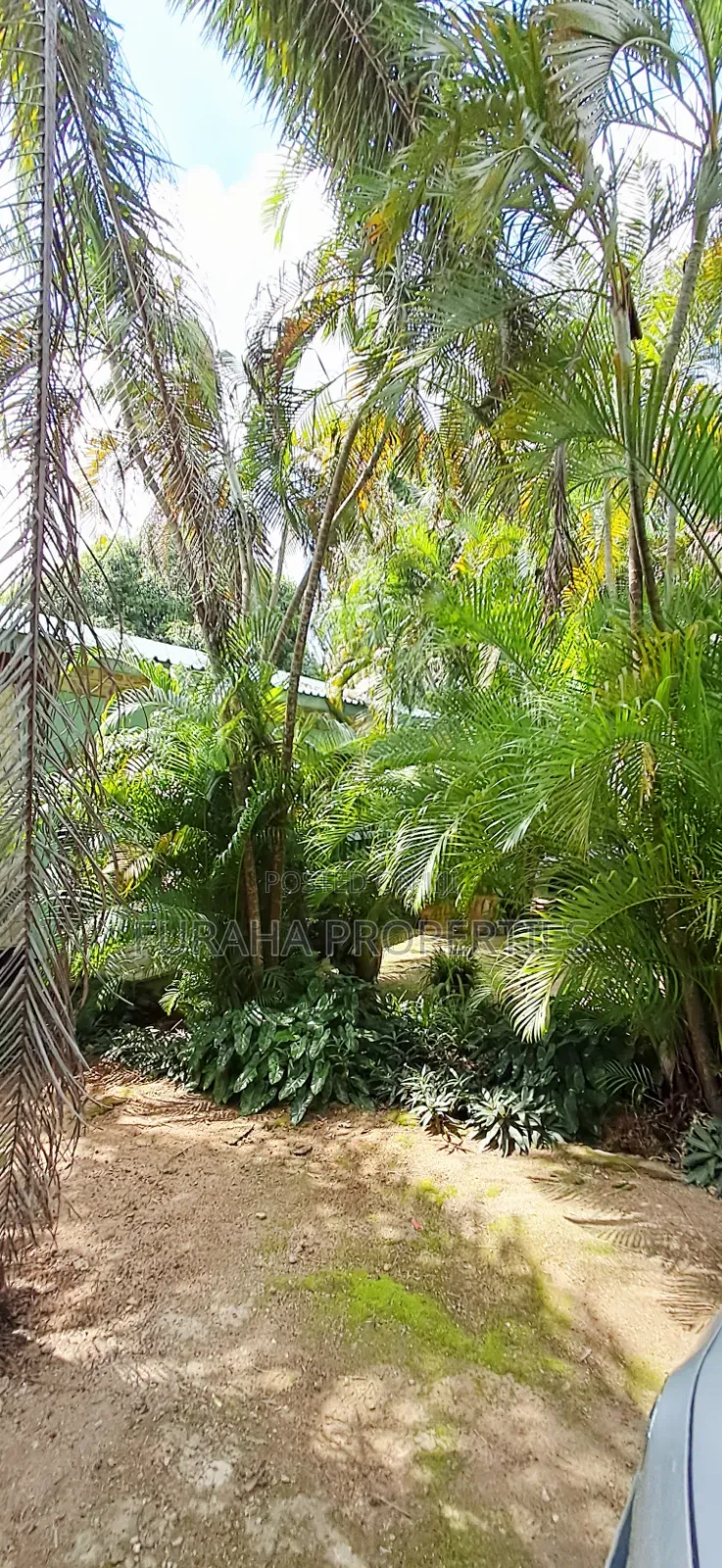 For Sale 2 Acres With a House Mtwapa