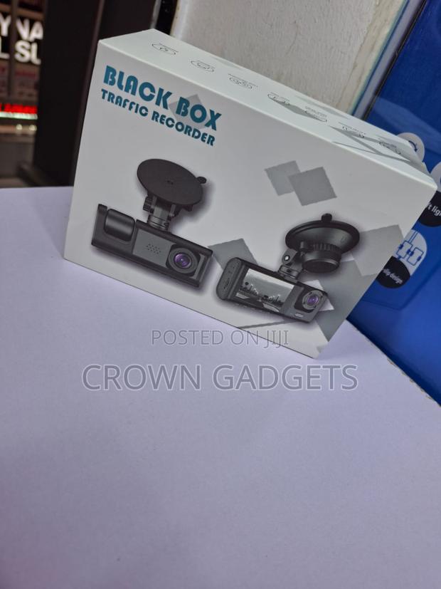 1080p Dashboard Camera With Wide Angle Lens and Rear Cam - thumbnail 3
