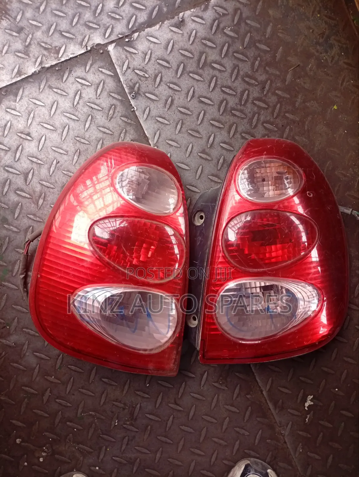 Toyota Duet Rearlight