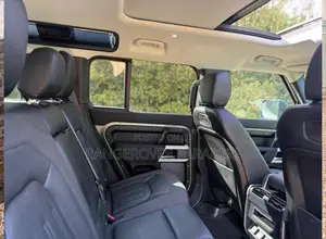 Land Rover Defender 2020