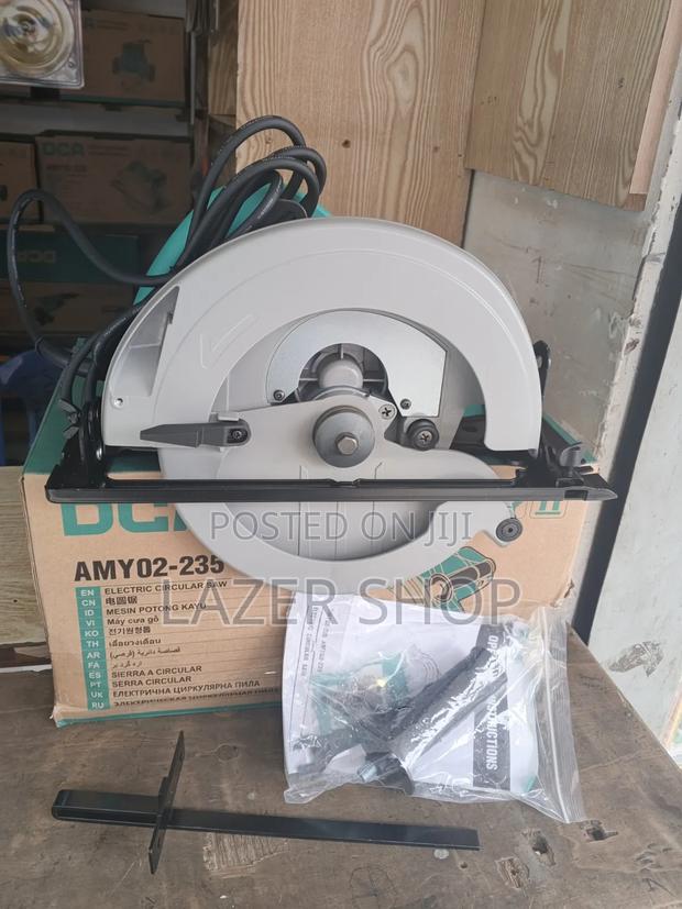 Dca 9" Circular Saw