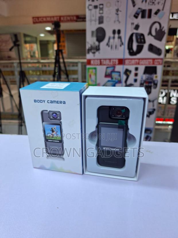 Mini Body Camera With Night Vision and Rotating Lens - thumbnail 3