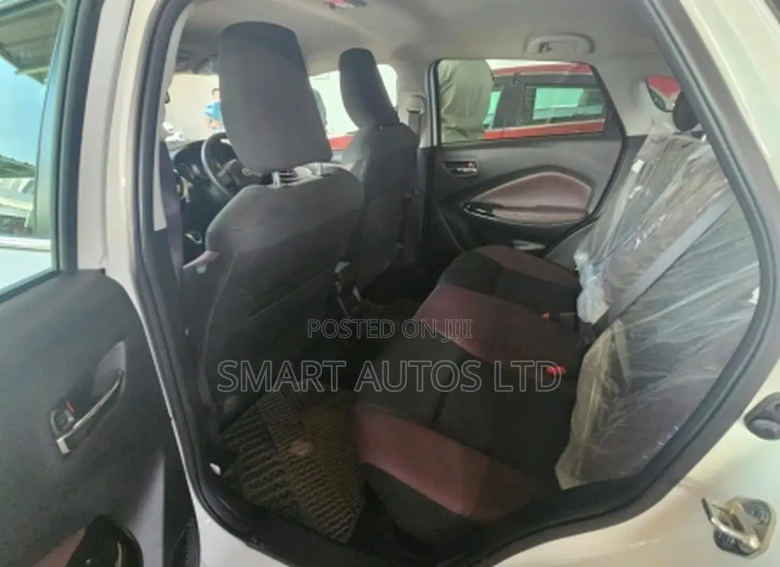 Toyota Urban Cruiser 2024 Off white