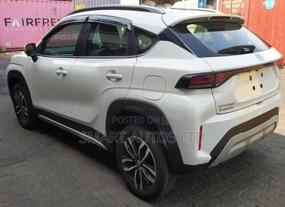 Toyota Urban Cruiser 2024 Off white