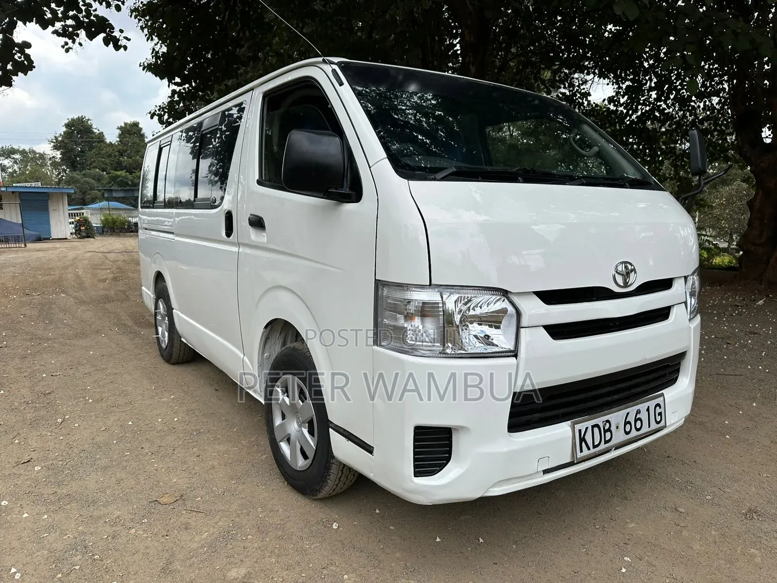 Toyota HiAce 2014 White