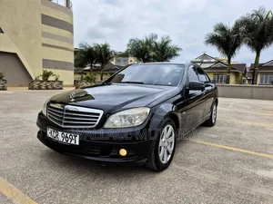 Mercedes-Benz C180 2011 Black