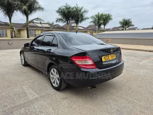 Mercedes-Benz C180 2011 Black