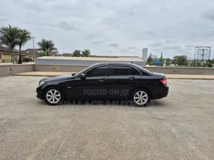 Mercedes-Benz C180 2011 Black