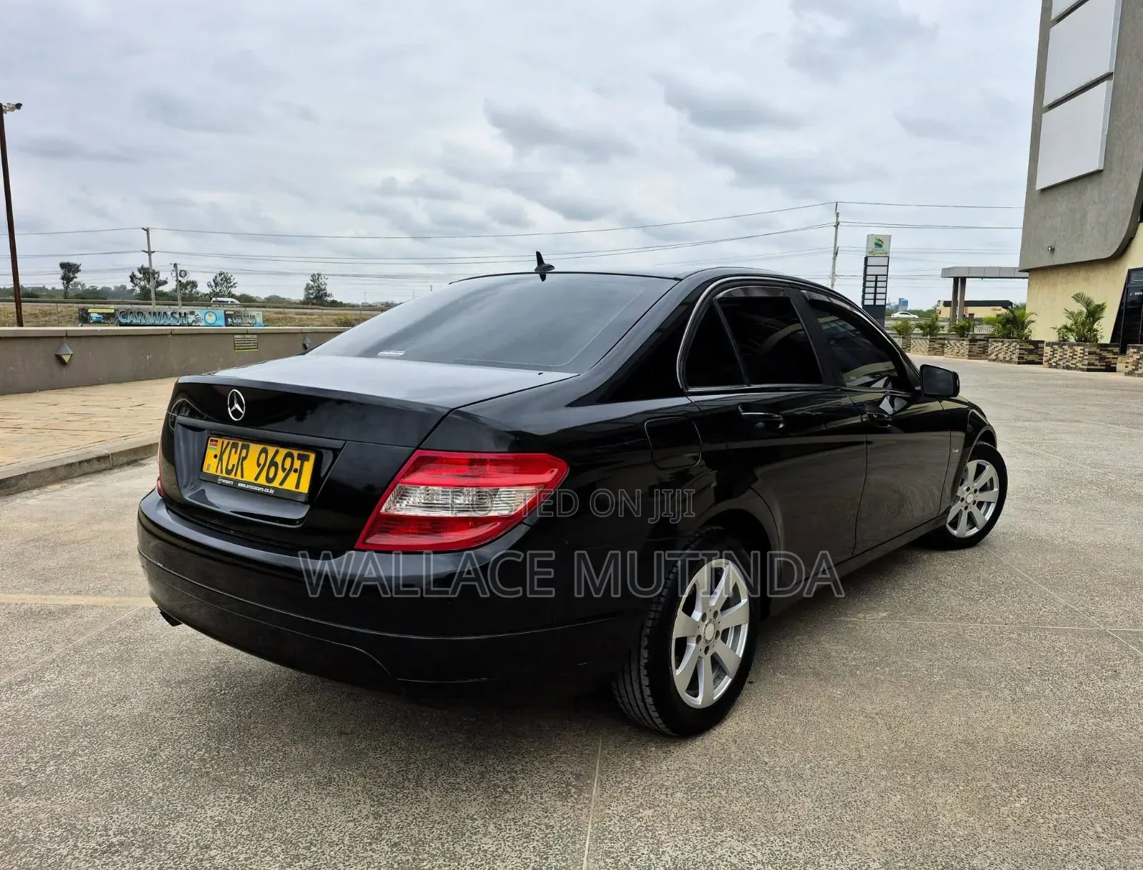Mercedes-Benz C180 2011 Black