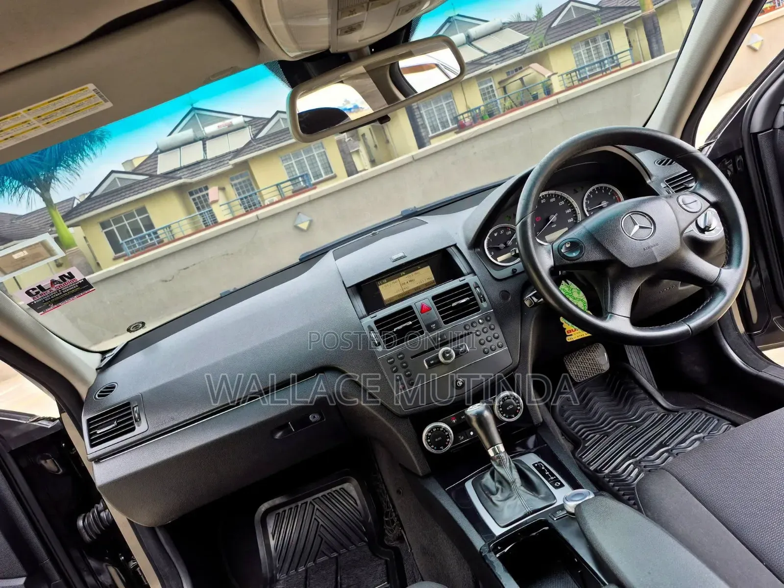 Mercedes-Benz C180 2011 Black