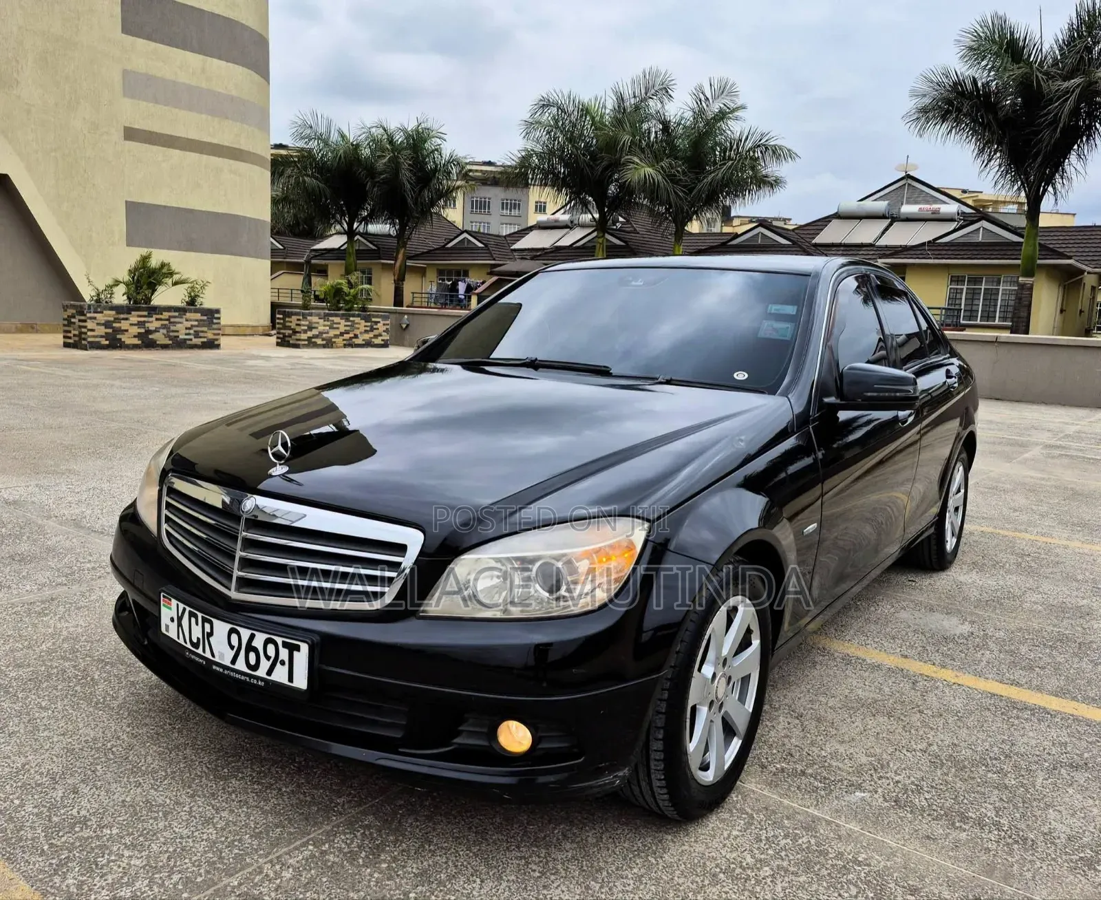Mercedes-Benz C180 2011 Black