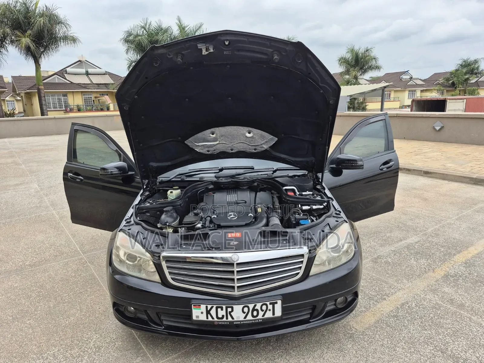 Mercedes-Benz C180 2011 Black