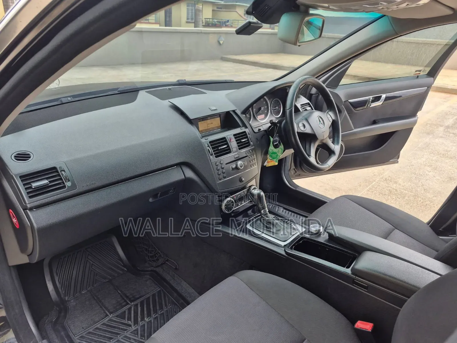 Mercedes-Benz C180 2011 Black