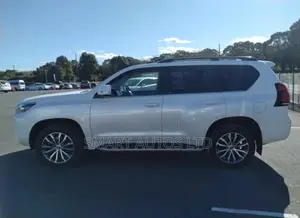 Toyota Land Cruiser Prado 2.8 2020 Pearl