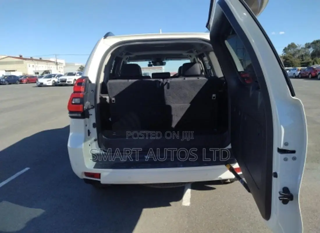 Toyota Land Cruiser Prado 2.8 2020 Pearl