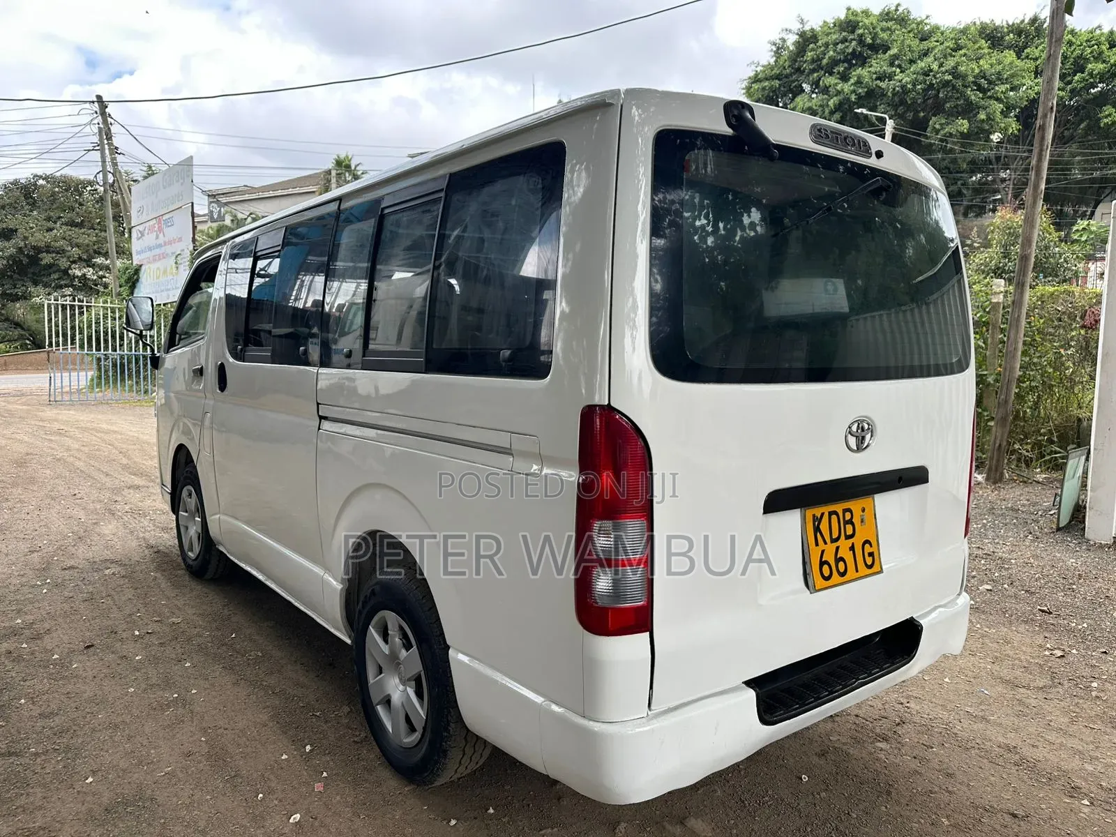 Toyota HiAce 2014 White