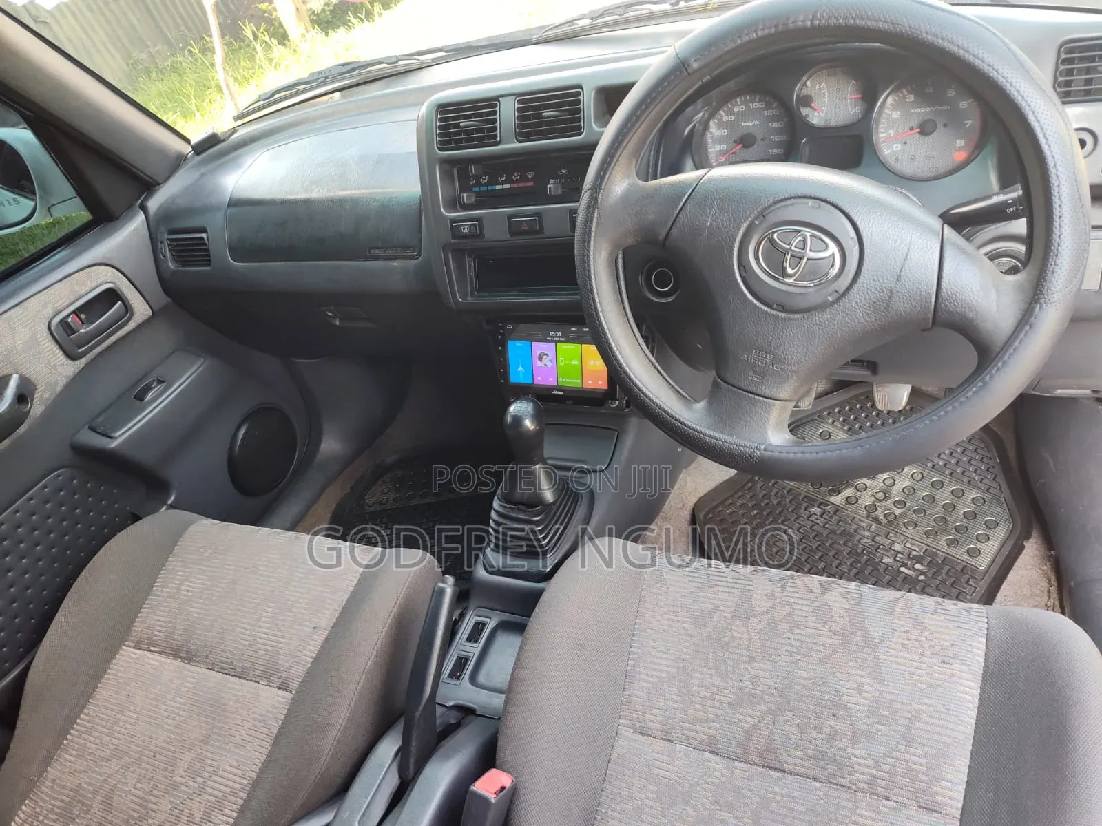 Toyota RAV4 1999 White