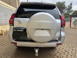 Toyota Land Cruiser Prado 2021 Silver