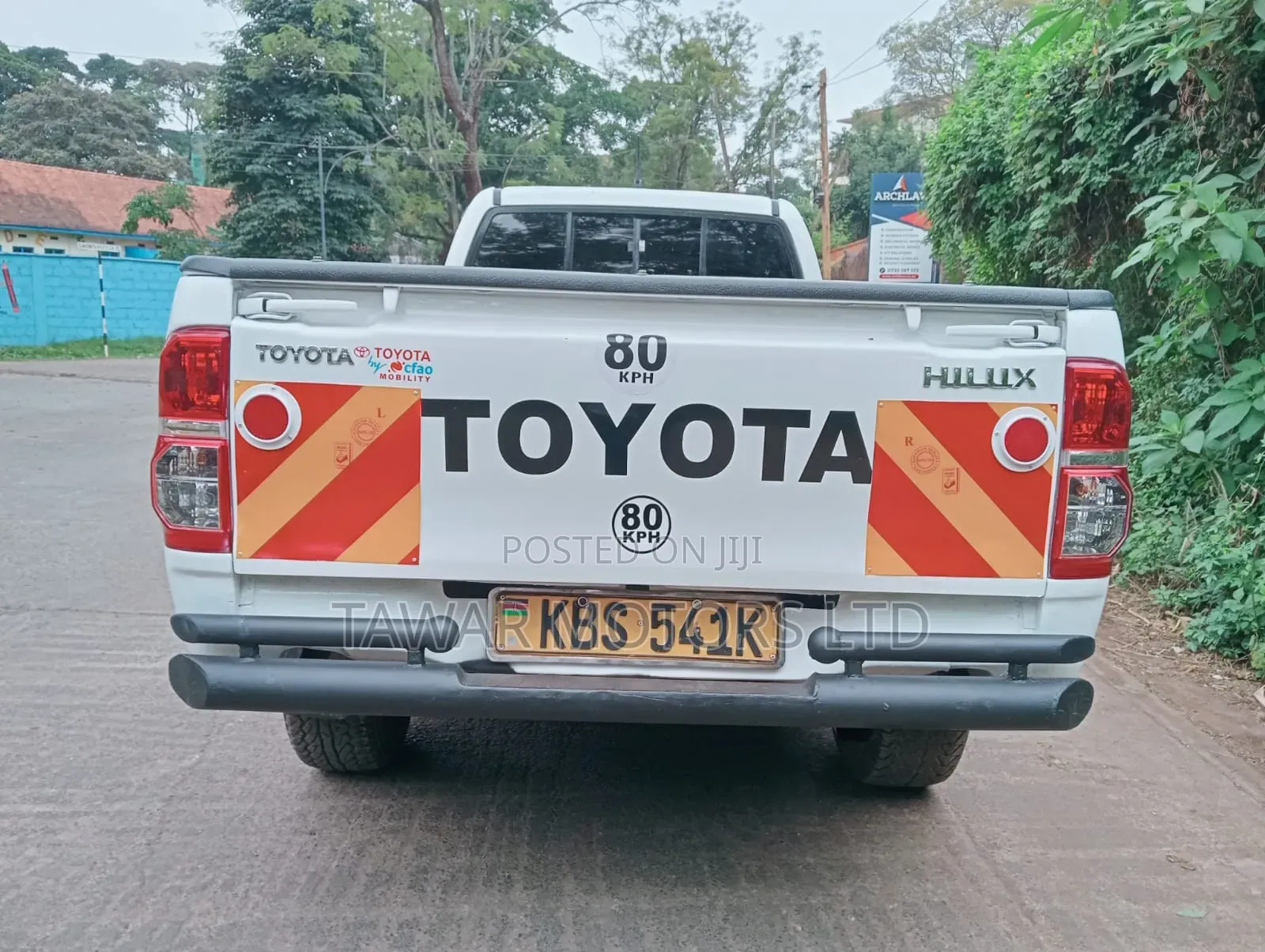 Toyota Hilux 2012 White