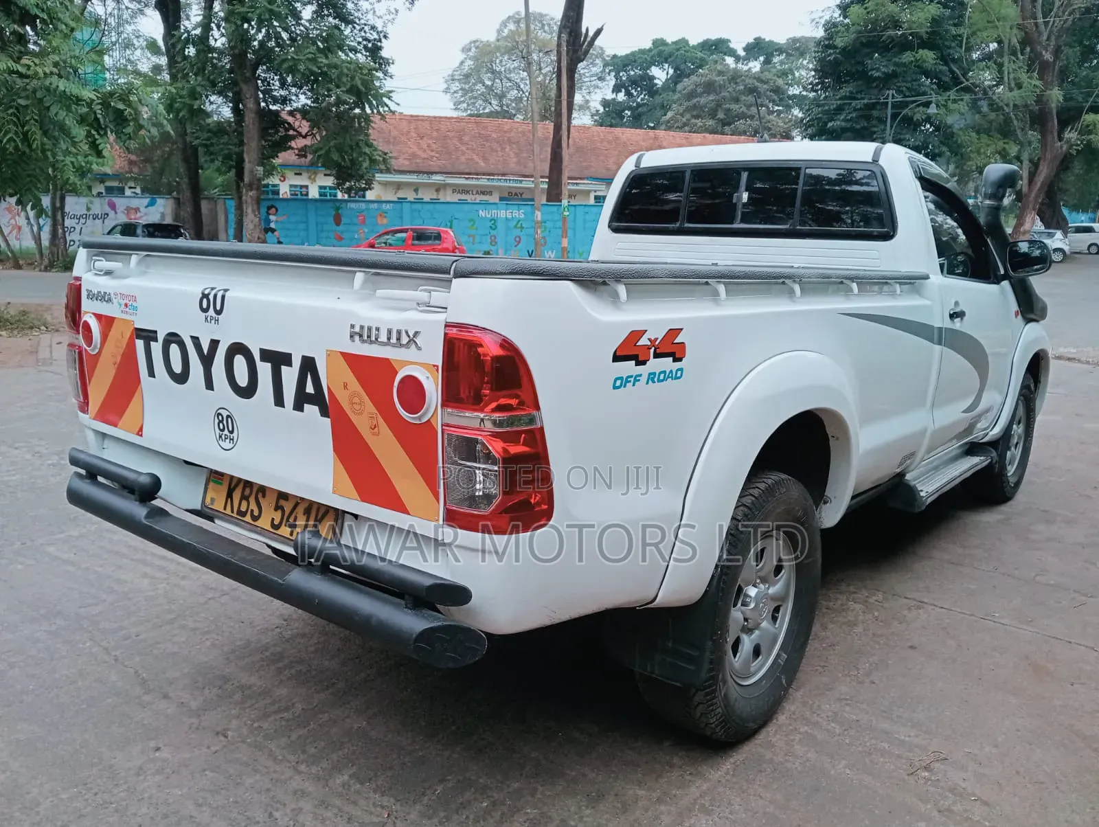 Toyota Hilux 2012 White