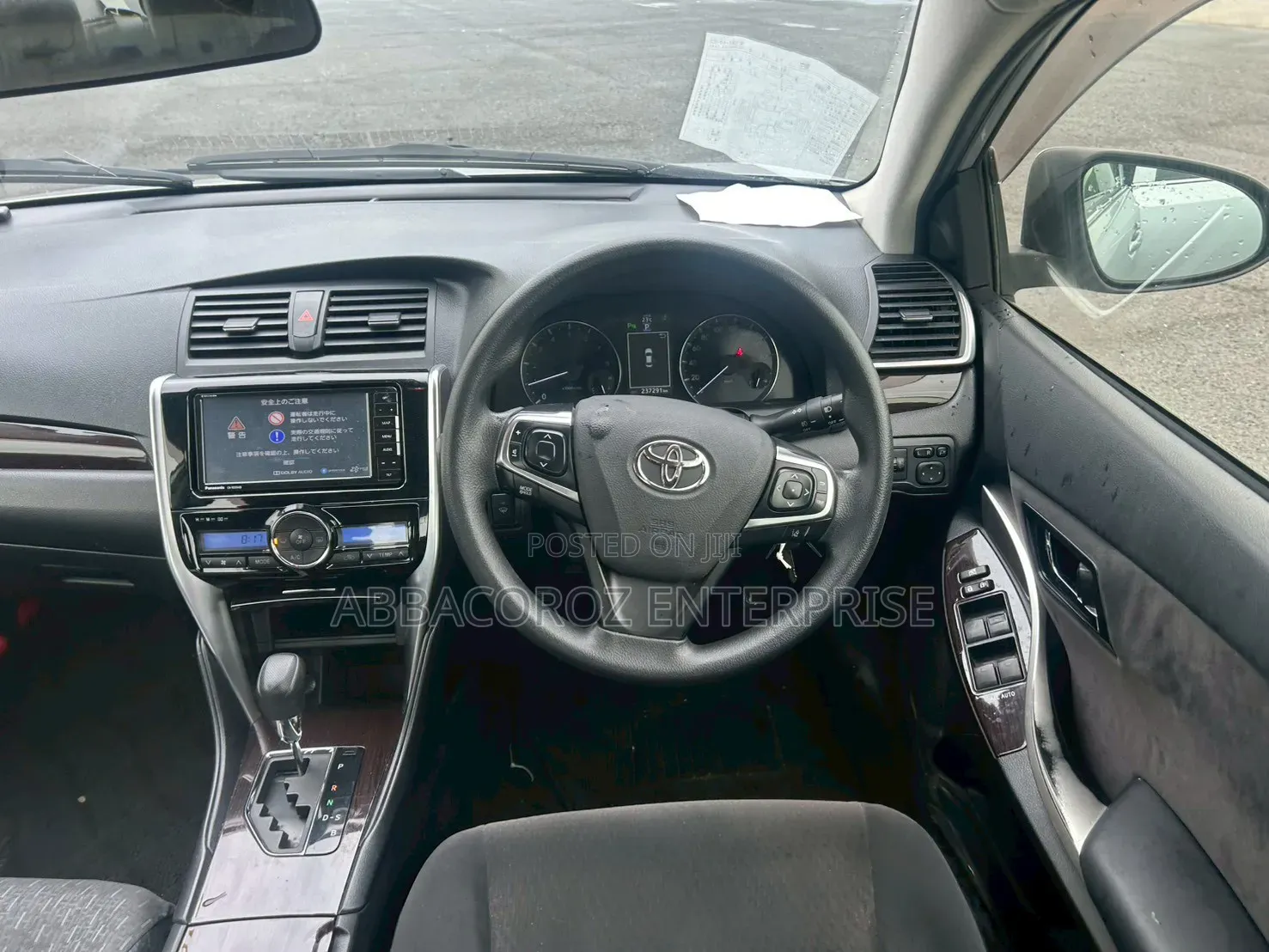 Toyota Premio 2019 Silver