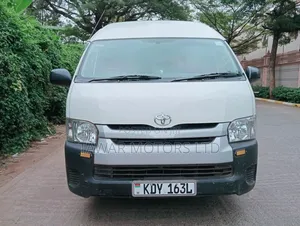 Toyota Grand HiAce 2015 White