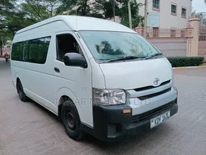 Toyota Grand HiAce 2015 White