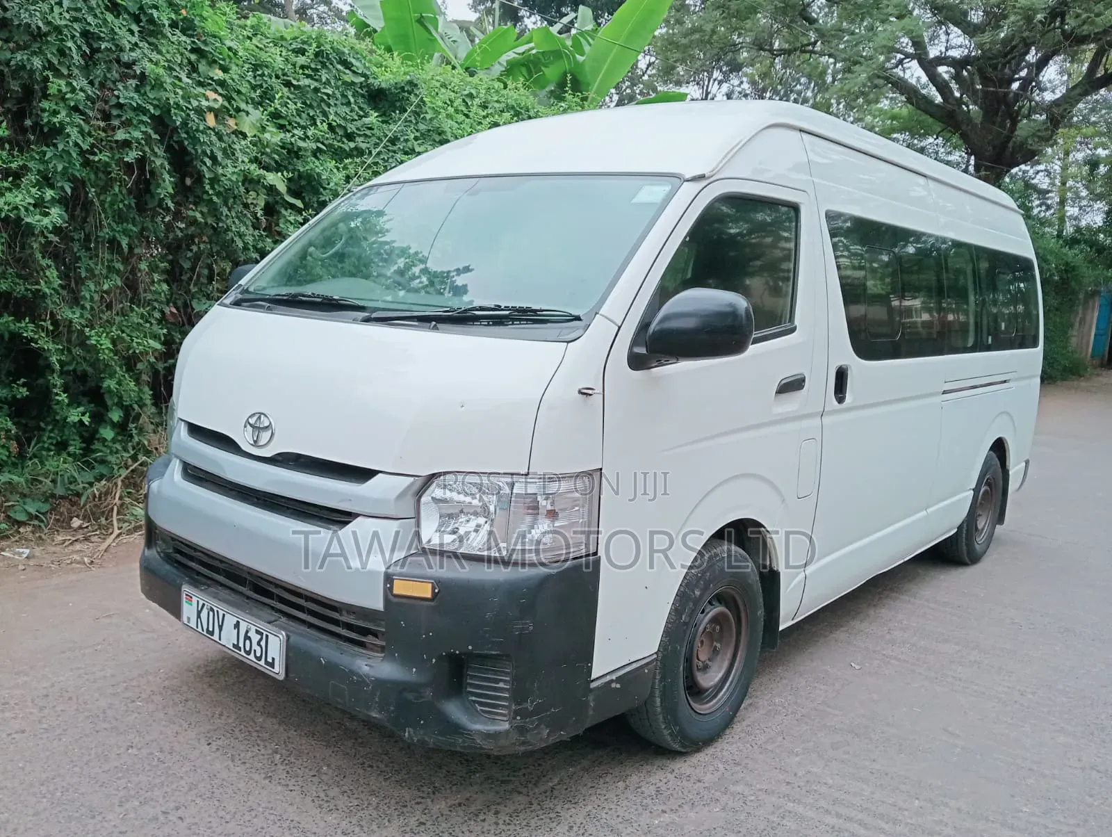 Toyota Grand HiAce 2015 White