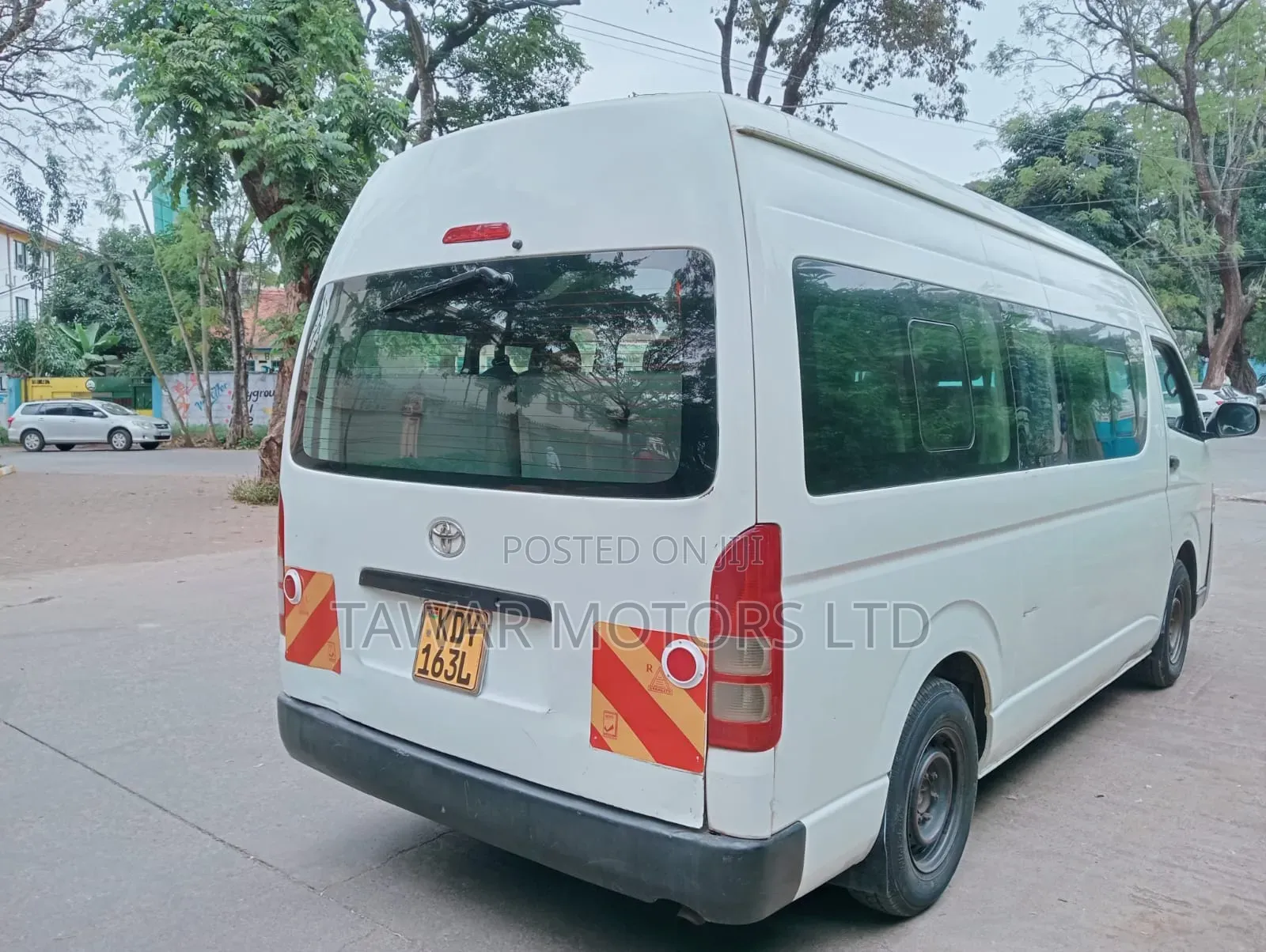 Toyota Grand HiAce 2015 White