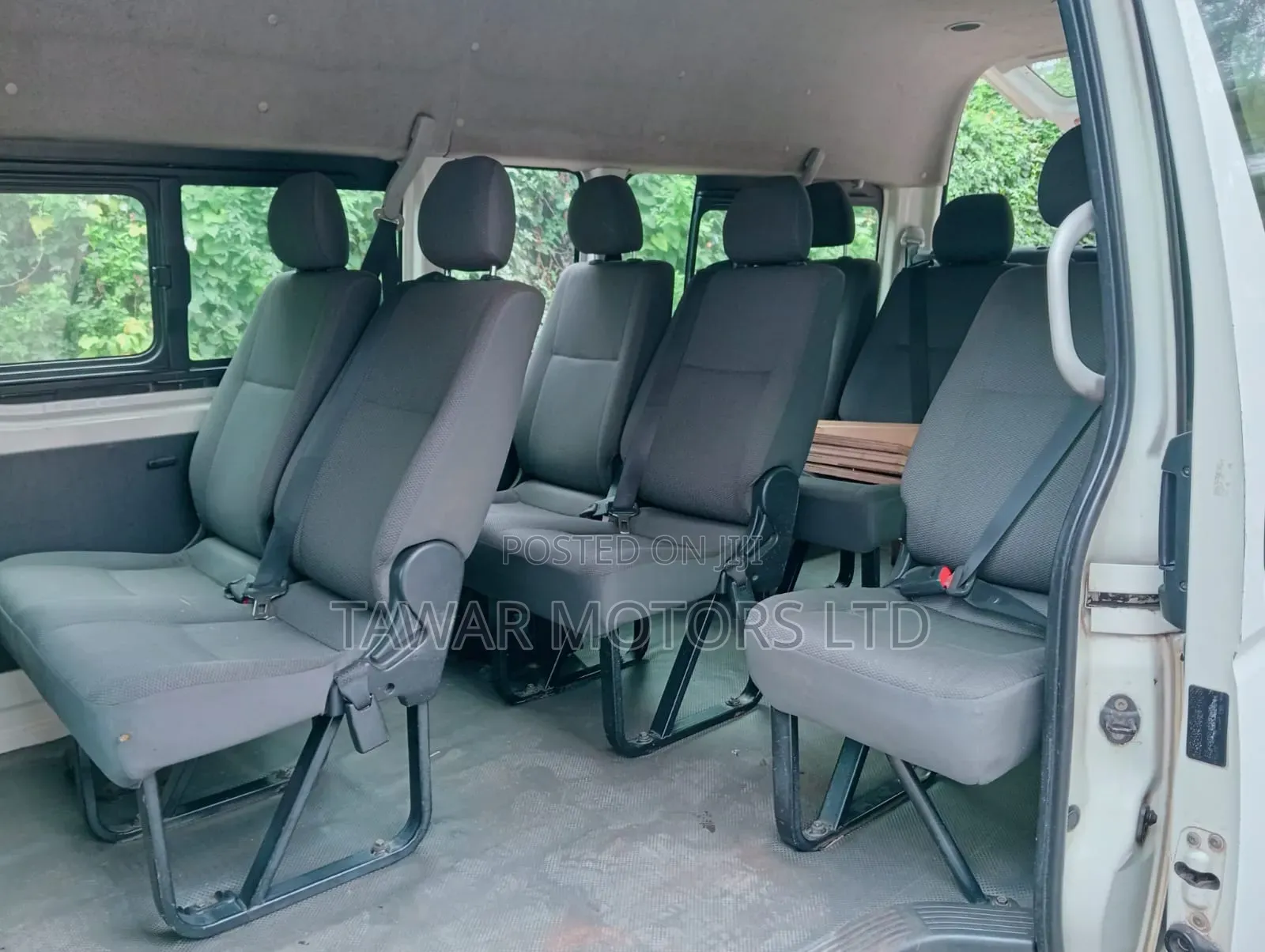 Toyota Grand HiAce 2015 White