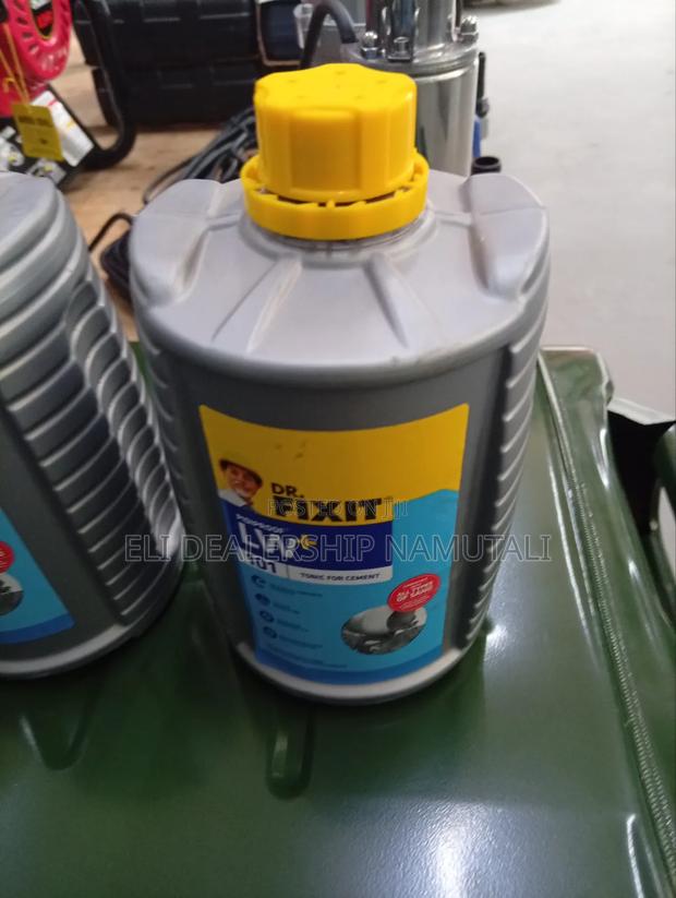 Dr. Fixit Lw+ 101 Waterproofing Liquid – Ideal for Water Tanks Roofs - thumbnail 2