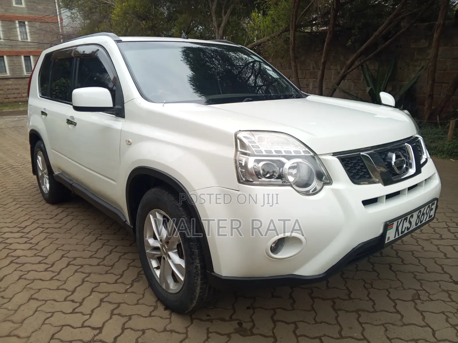 Nissan X-Trail 2011 White