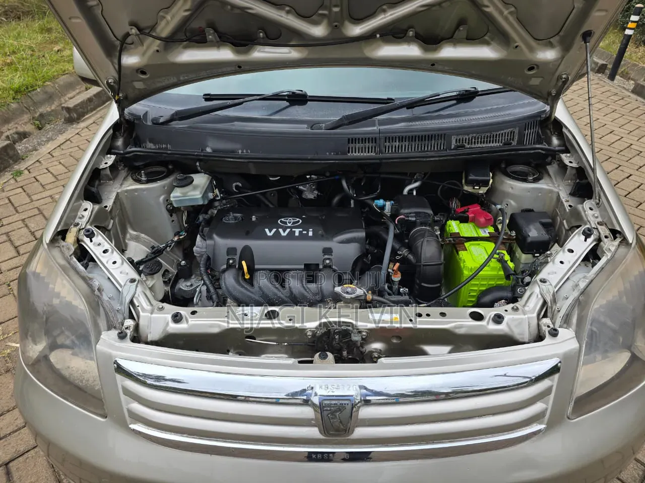 Toyota Raum 2005 Gold