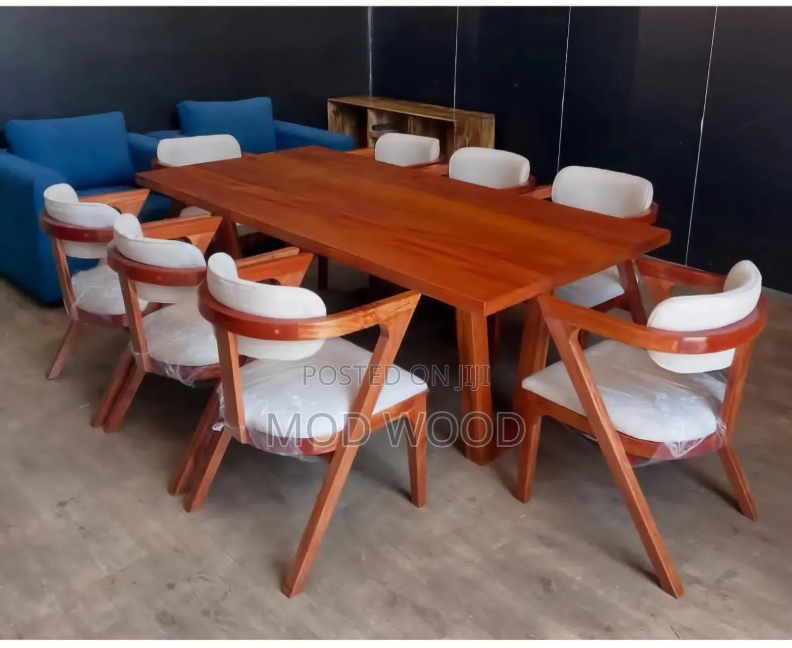 Modern Artisan Solid 8 Seater Mahogany Wood Dining Set