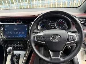 Toyota Harrier 2.5 Hybrid 4WD 2019 White