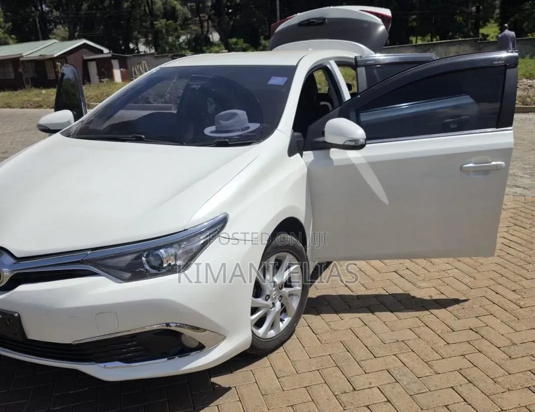 Toyota Auris 2015 White