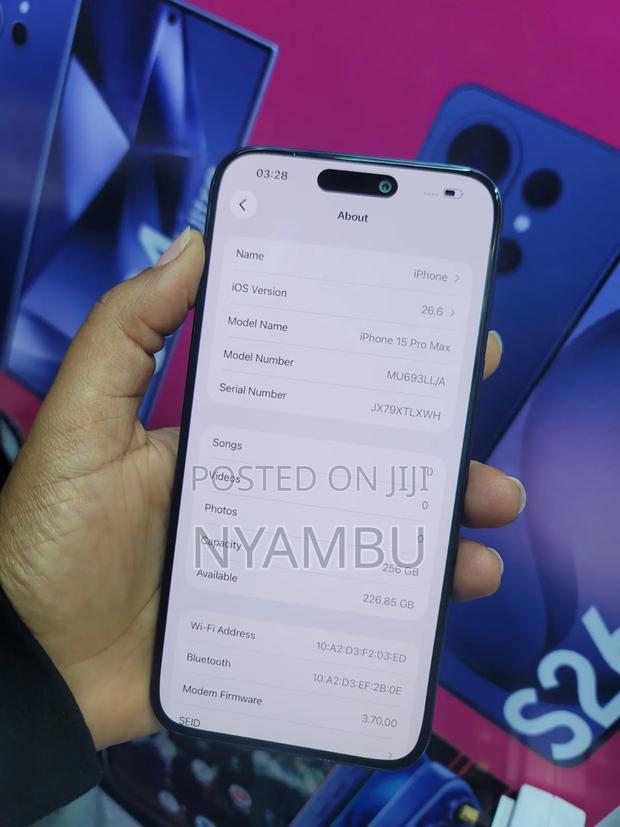 Apple iPhone 15 Pro Max 256 GB Blue - thumbnail 3