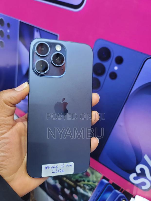 Apple iPhone 15 Pro Max 256 GB Blue - thumbnail 4