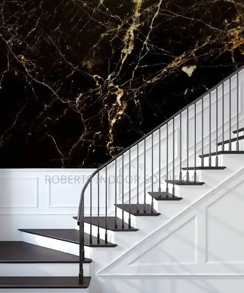 Beautiful Gold and Black Wallpaper