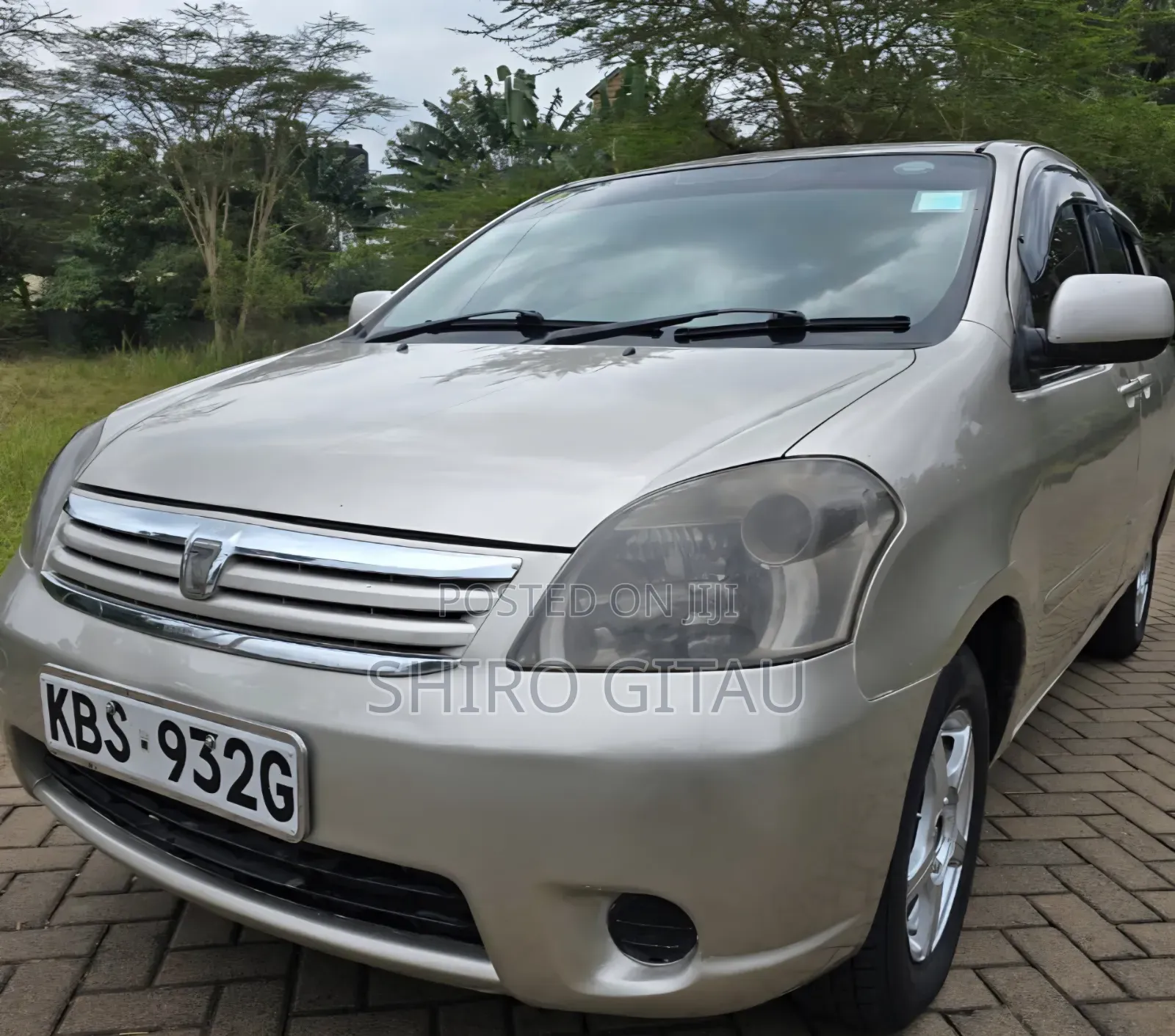 Toyota Raum 2005 Silver