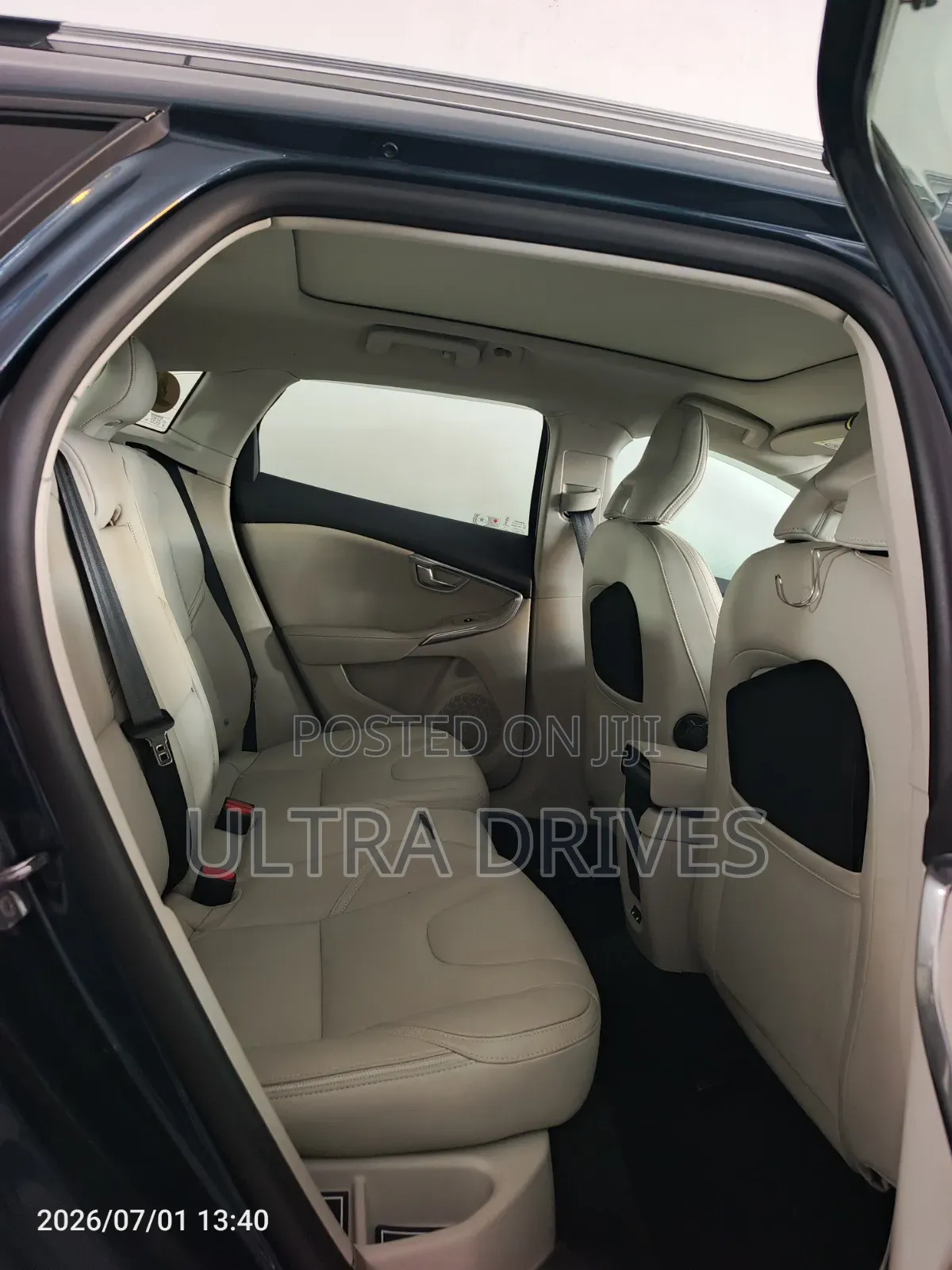 Volvo V40 2019 Blue