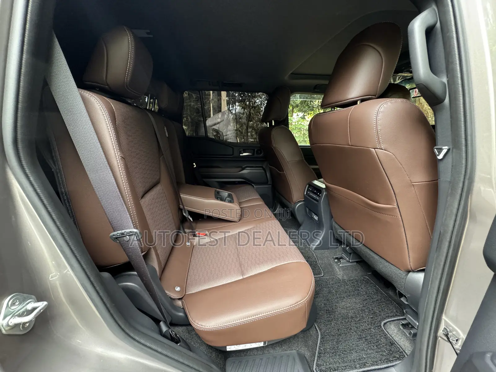 Toyota Land Cruiser Prado 2.8 2024 Brown