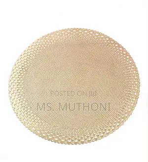 6pcs 38 Cm Table Mats With a Golden Stamping